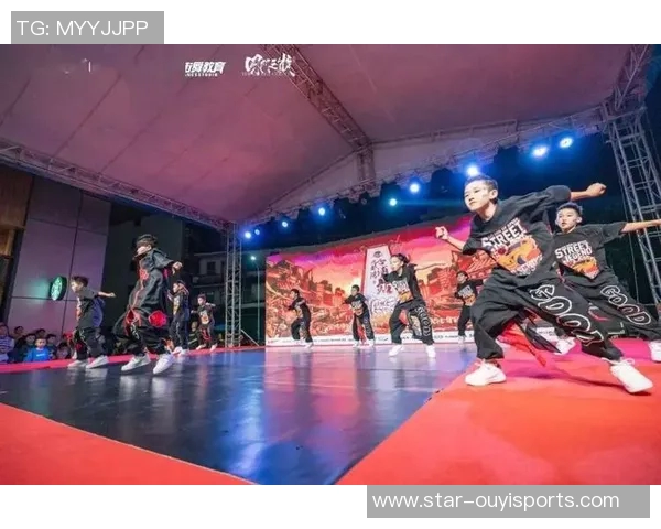 重庆街舞队在运动街舞团队协作排行榜中荣获第八名展现实力与团结精神 重庆街舞队在运动街舞团队协作排行榜中荣获第八名展现实力与团结精神